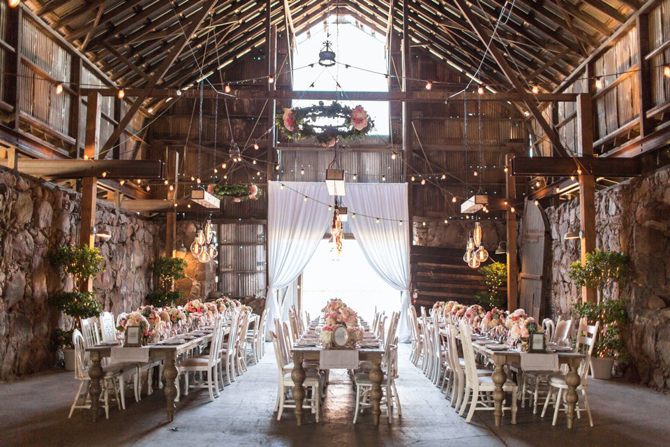 How To Have A Barn Wedding